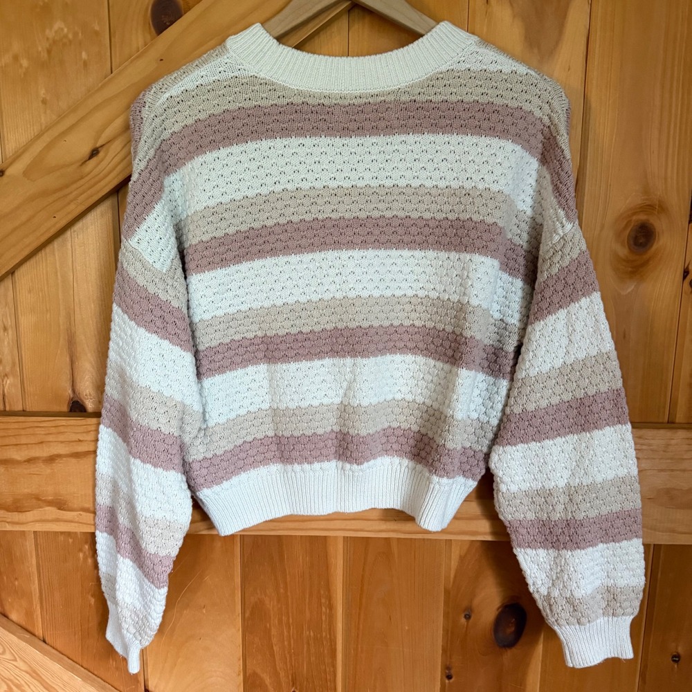 Hollister Striped Cropped Sweater Womens XS Pink Cream Tan Textured Knit Top - Picture 2 of 11